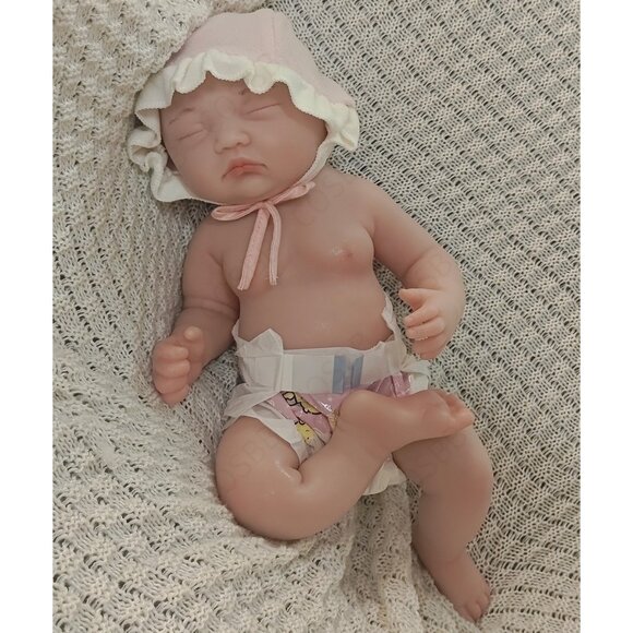 45cm Closed Eyes Sleeping Newborn Platinum Silicone 7.7lbs Reborn Baby Girl Doll - Picture 4 of 12
